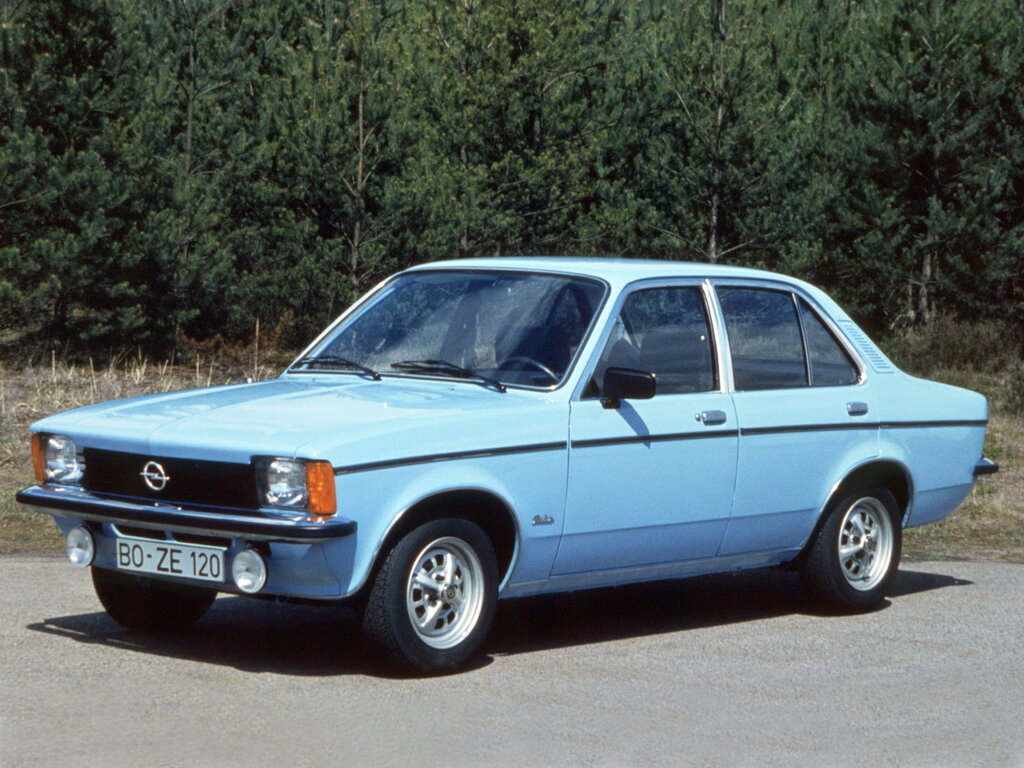 Opel Kadett 4 поколение, рестайлинг, седан (07.1977 - 07.1979)